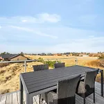بيت للعطل Pool House With Activity Room, Built In 2020, With A View Of The North Sea *