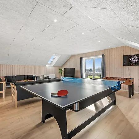 度假居 Pool House With Activity Room, Built In 2020, With A View Of The North Sea *