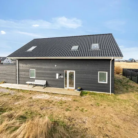 Pool House With Activity Room, Built In 2020, With A View Of The North Sea *