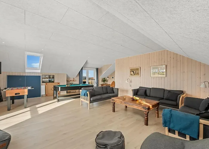 Pool House With Activity Room, Built In 2020, With A View Of The North Sea 別荘 *