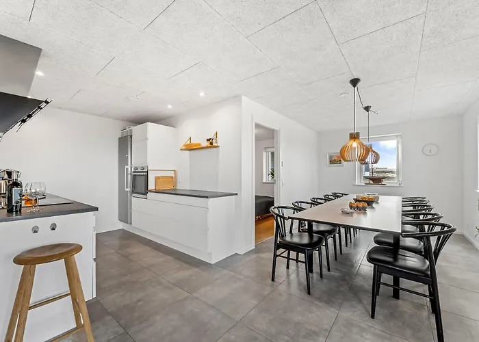 Pool House With Activity Room, Built In 2020, With A View Of The North Sea Nørre Vorupør